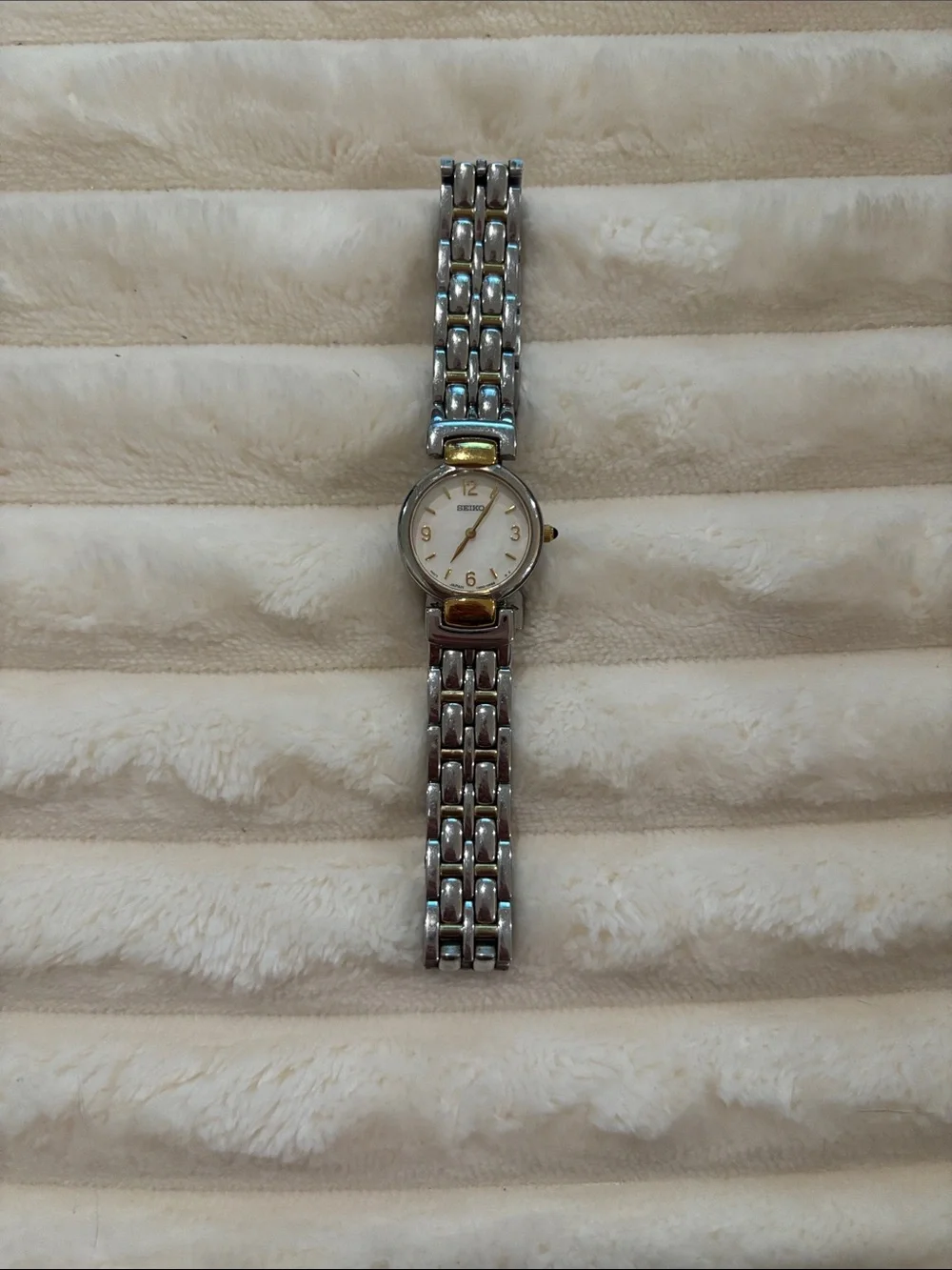 Seiko Vintage Women's Silver and Gold Accent Bracelet Watch